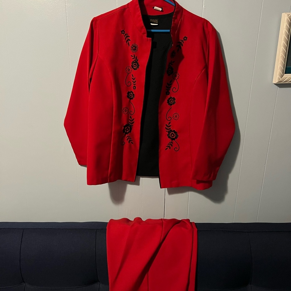 Salon Studio by Haband. Red 3 piece set, barely worn. Great condition size MP.